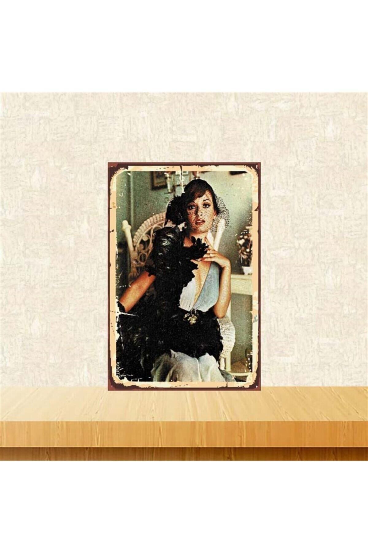 Müjde Ar Retro Ahşap Poster Tkfx3761