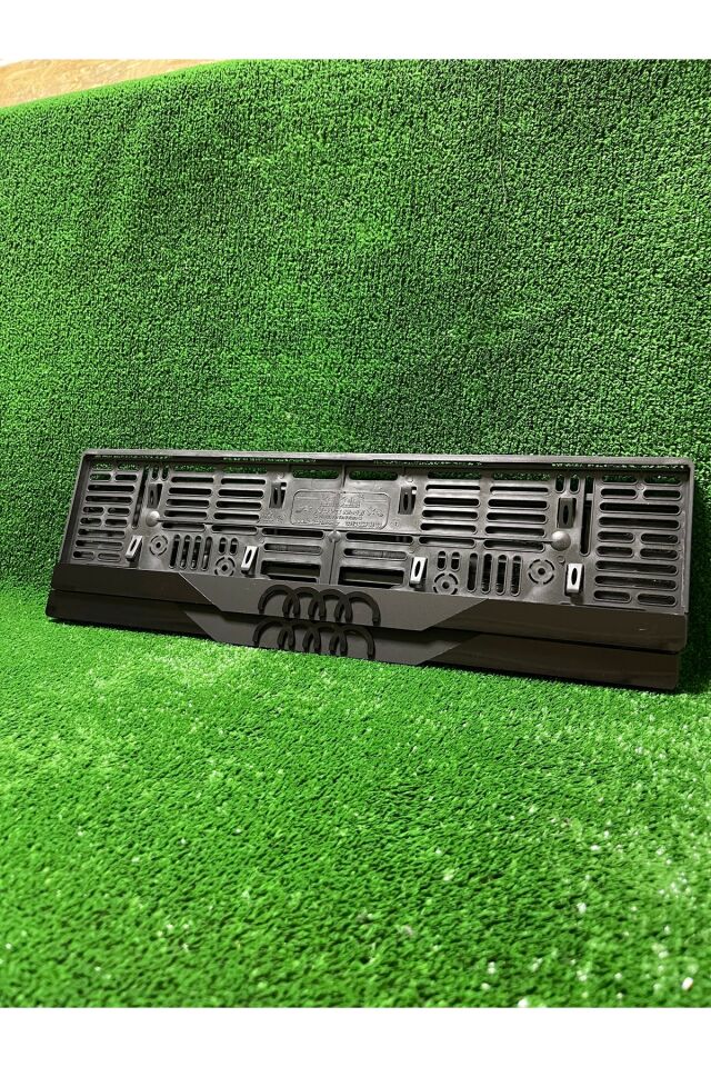 Pleksi Otomobil Plakalık Dubai Model Audı Siyah Logolu Plakalık