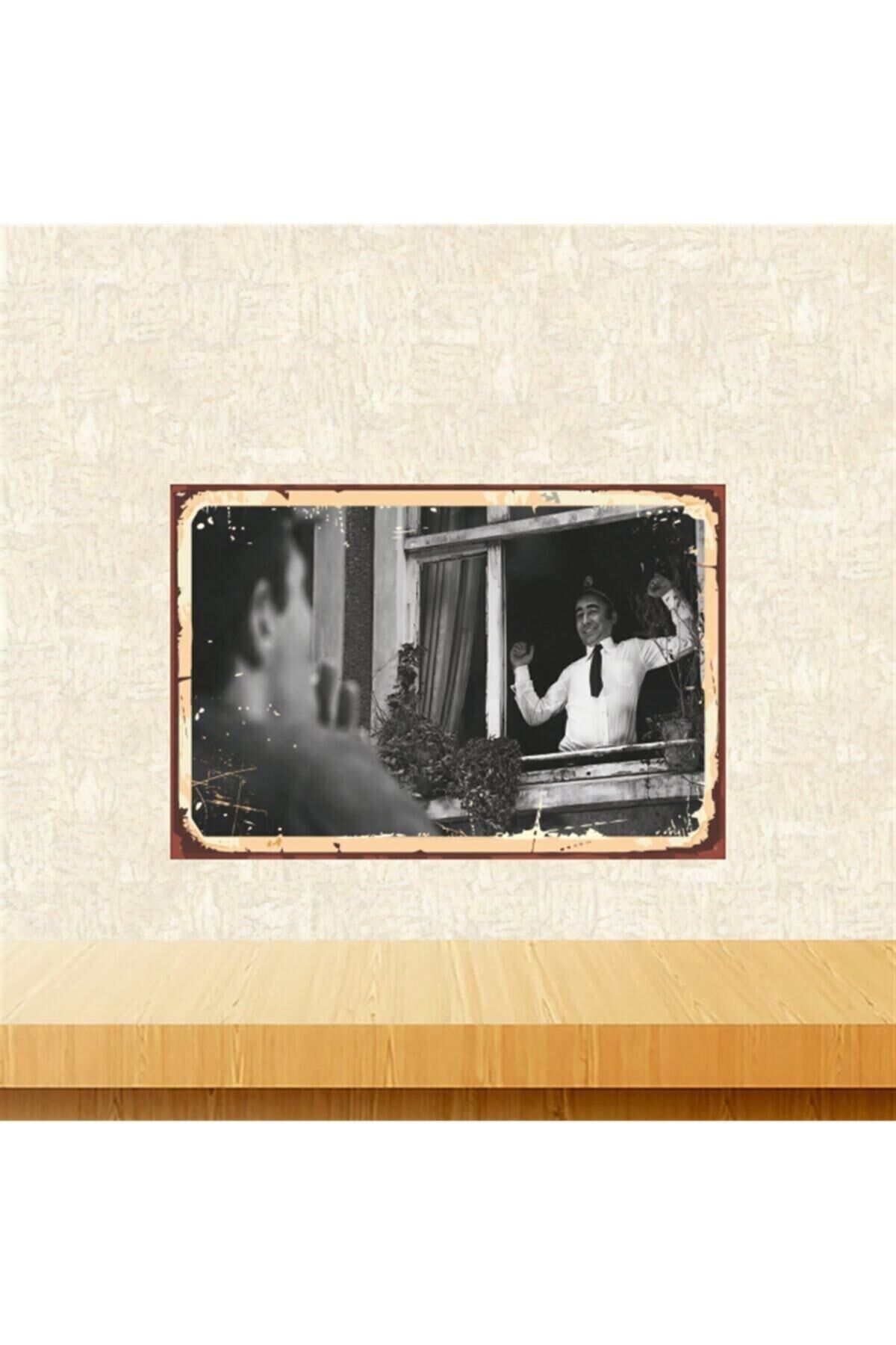 Çöpçüler Kralı Şener Şen Retro Ahşap Tablo Tkfx5562 20-30 cm