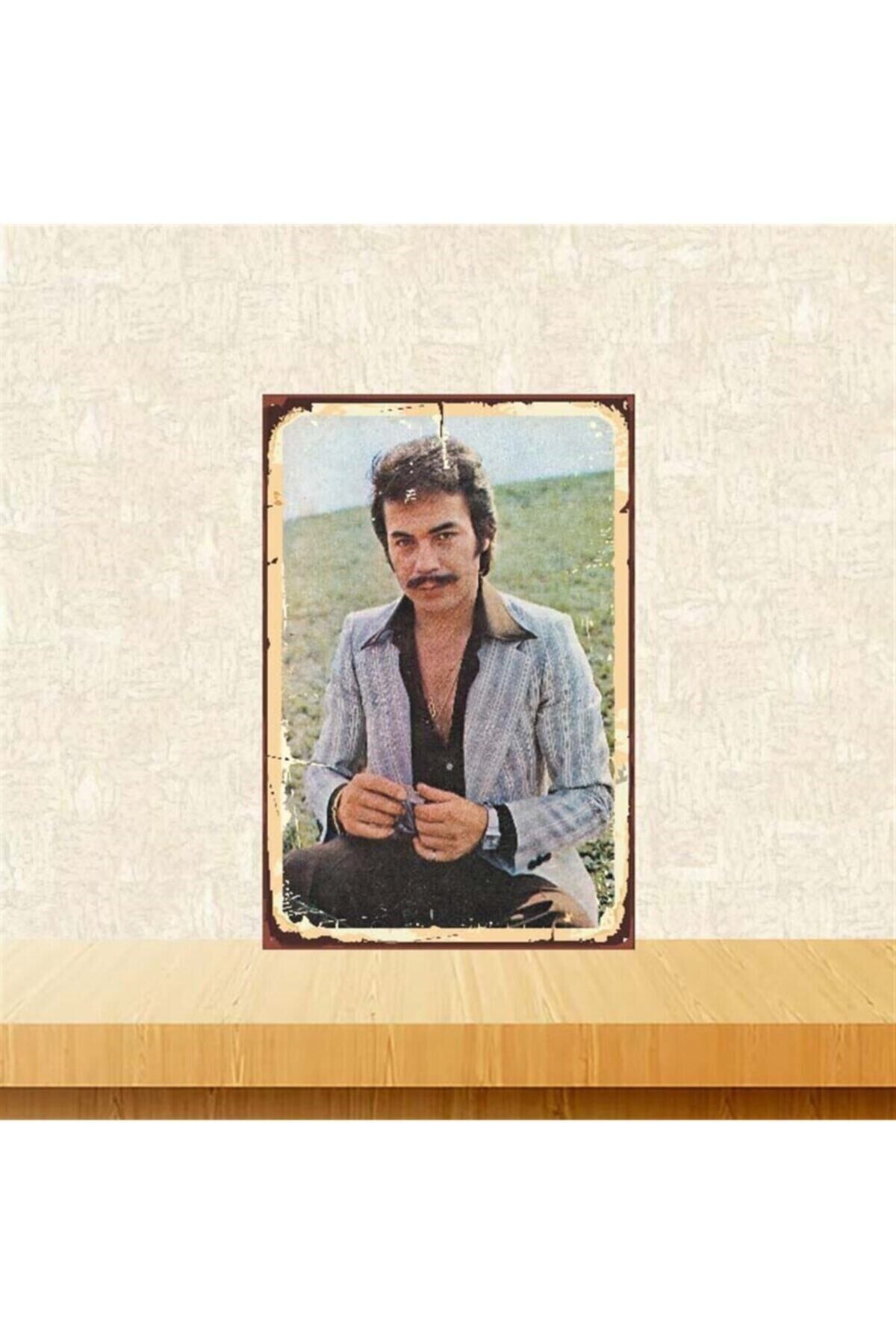 Orhan Gencebay Temalı Retro Ahşap Tablo Tkfx3830 20 30 cm