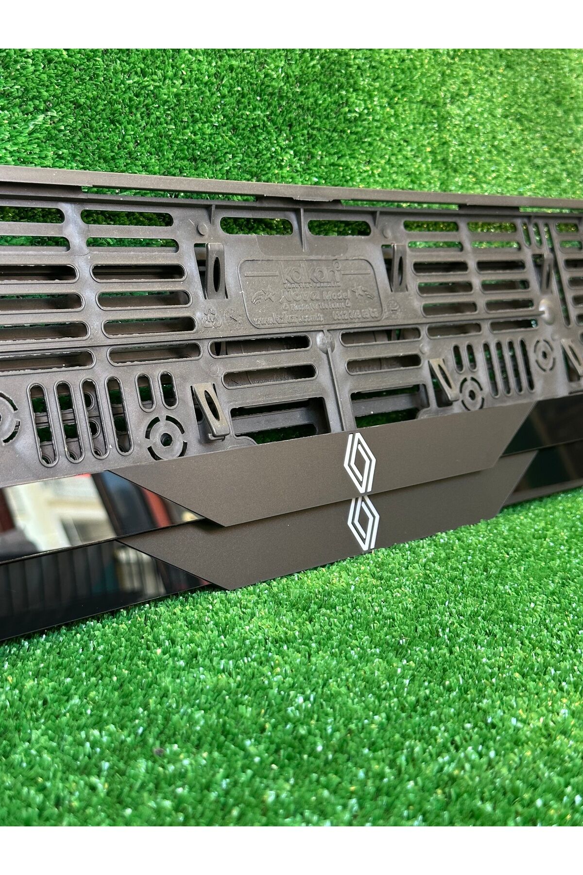 Pleksi Otomobil Plakalık Dubai Model Renault Logolu Plakalık