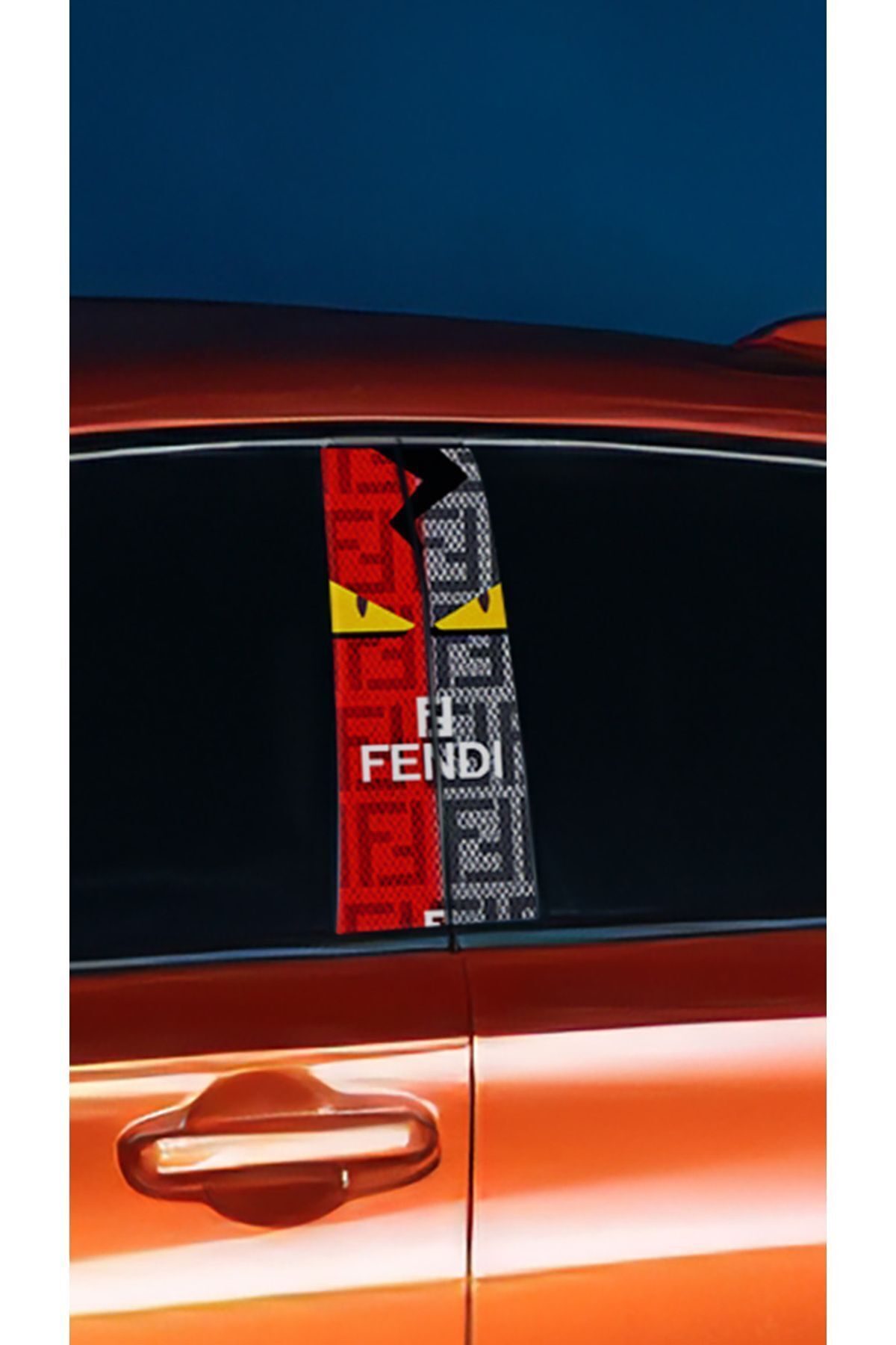 Desenli Araç Kapı Direk Folyosu