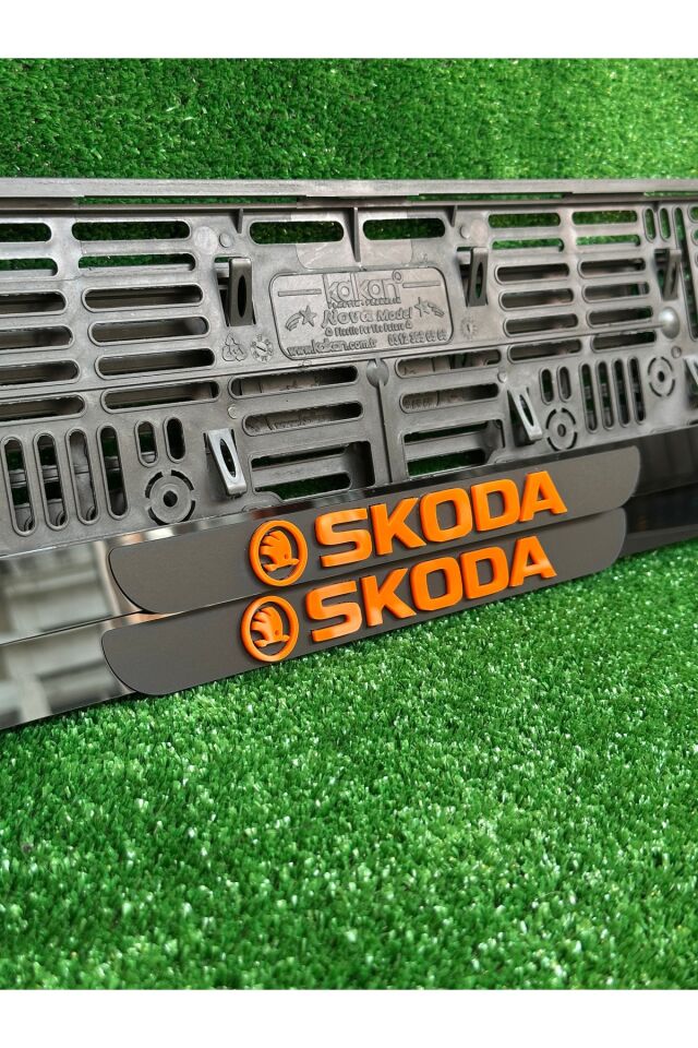 Pleksi Otomobil Plakalık Ahenk Model Turuncu SKODA Logolu