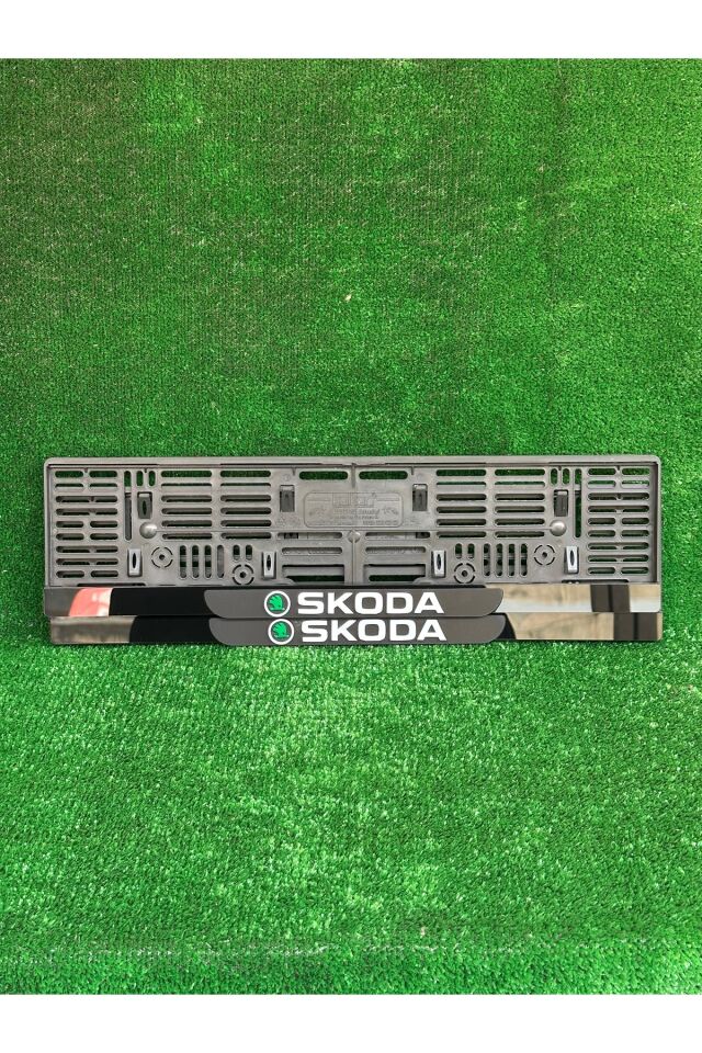 Pleksi Otomobil Plakalık Ahenk Model Skoda Logolu