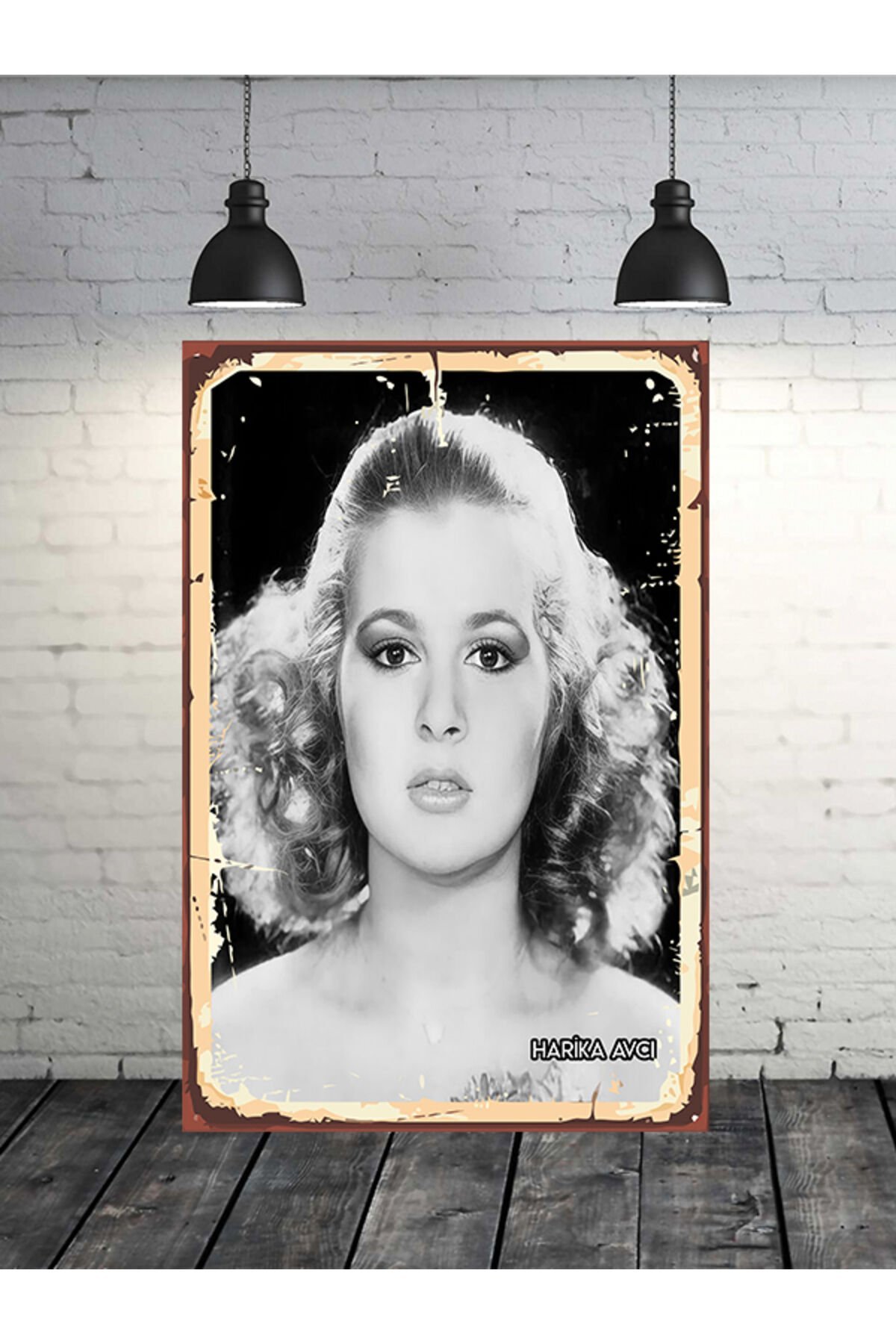 Harika Avcı Siyah Beyaz Yeşilçam 20x30 Cm Retro Ahşap Tablo