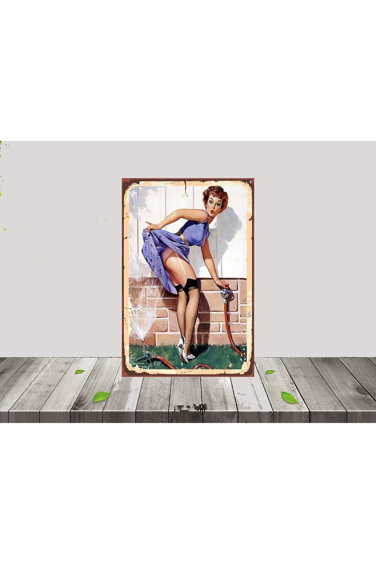 Kadın Temalı 20x30 CM Retro MDF Tablo 023