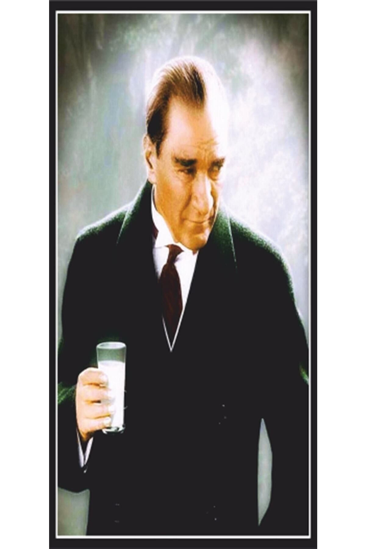 Atatürk  Içerken Mini Retro Ahşap Poster
