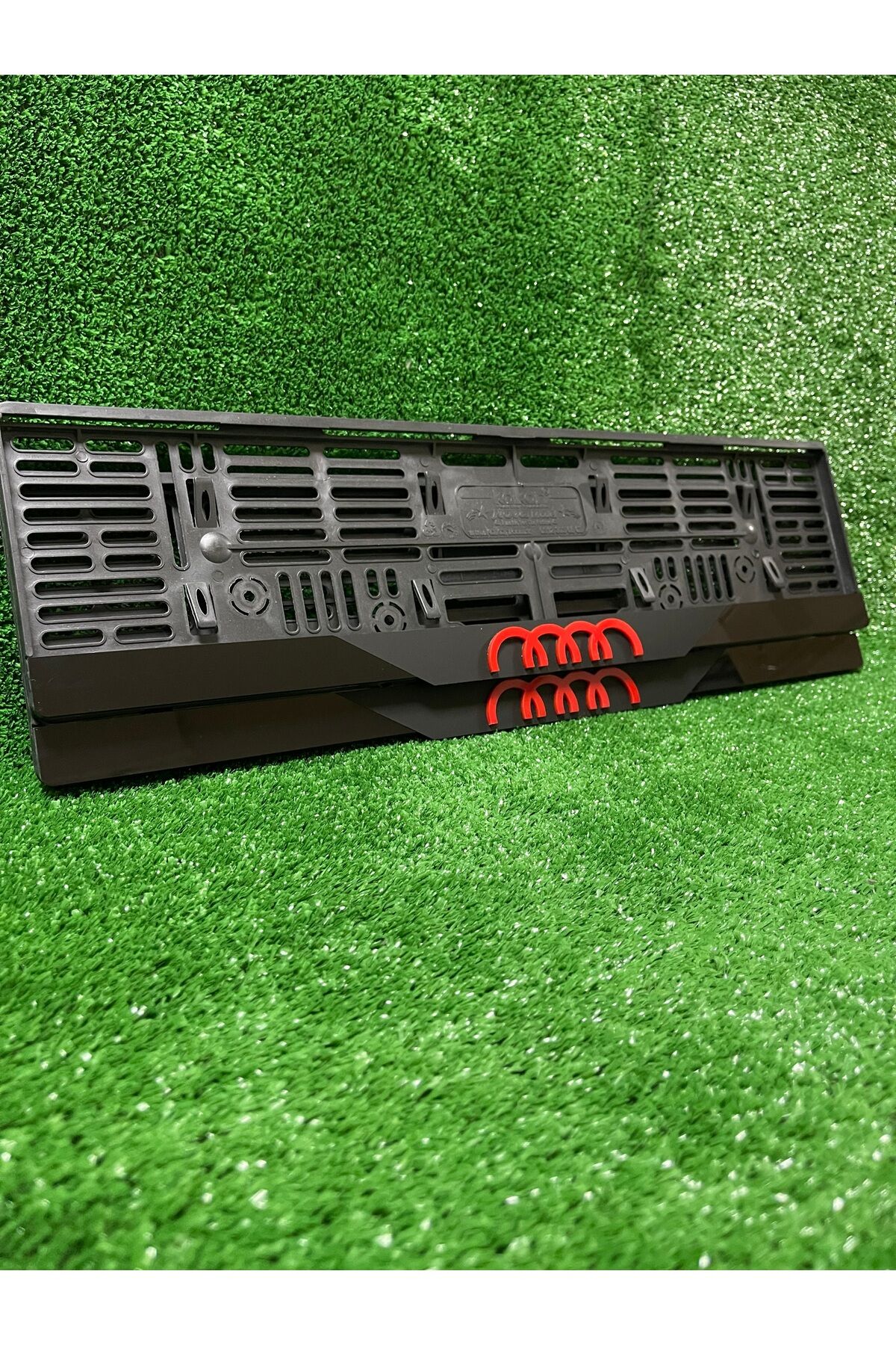 Pleksi Otomobil Plakalık Dubai Model Audı Kırmızı Logolu Plakalık