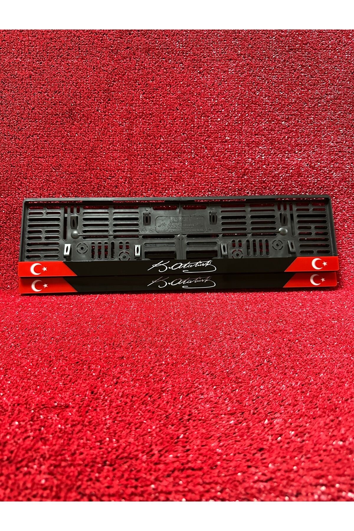 Plakalık Oto Araba Plakalığı K.ATATÜRK İmzalı ve Büyük Boy Bayrak Logolu Plakalık