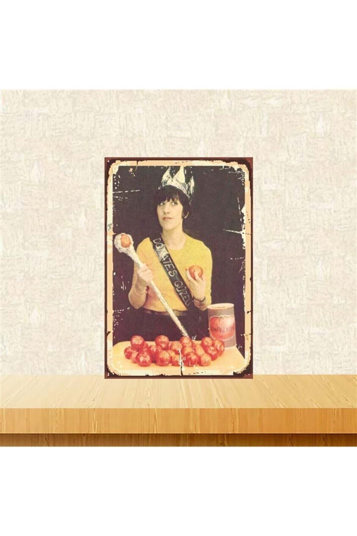 Domates Güzeli Ayşen Gruda 20-30 Cm Retro Ahşap Poster