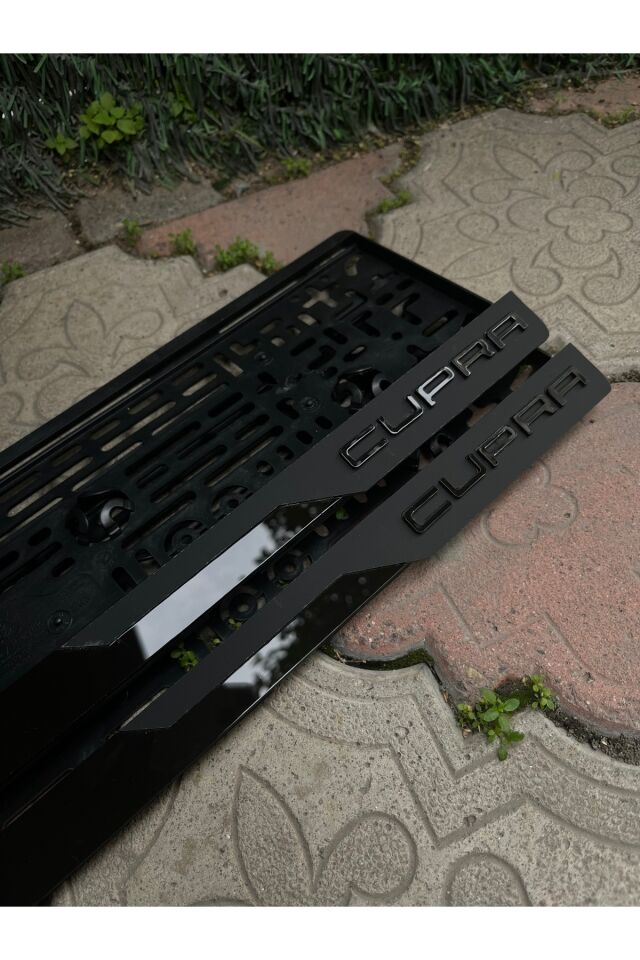 CUPRA TAKMATİK PLAKALIK PLEKSİ MAT