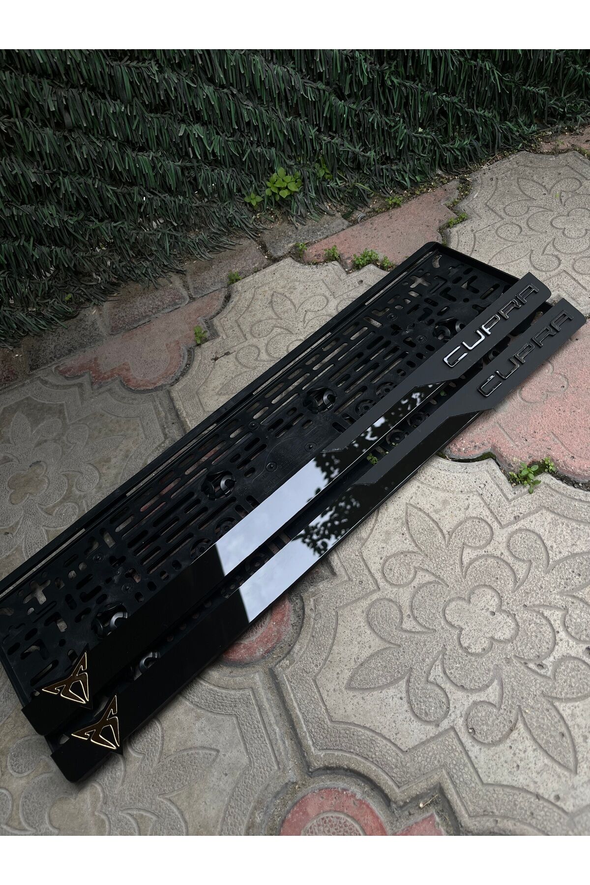 CUPRA TAKMATİK PLAKALIK PLEKSİ MAT