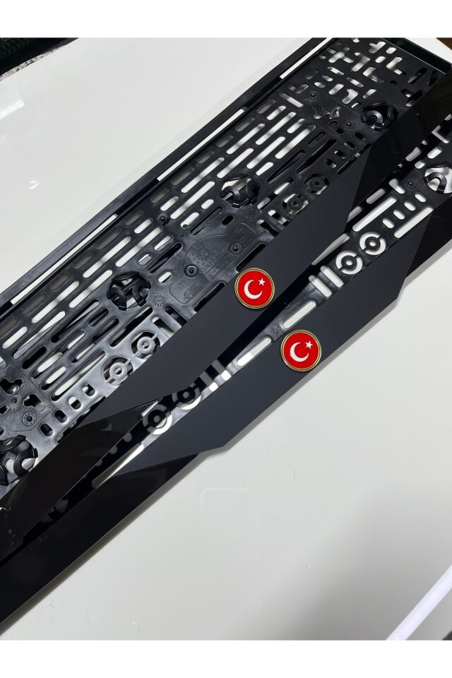 TÜRK BAYRAKLI MAT MODEL TAKMATİK PLAKALIK PLEKSİ