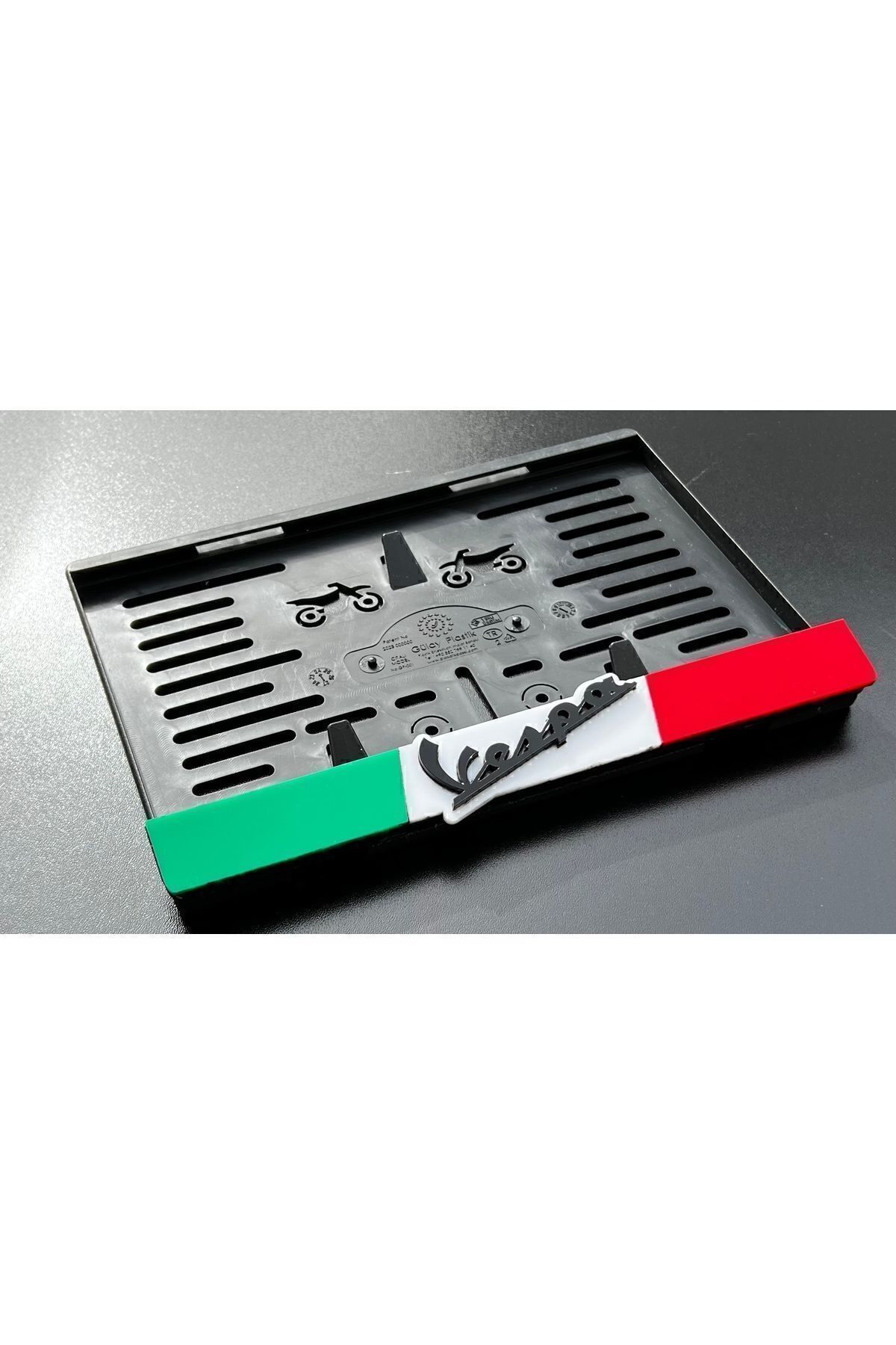 Motor Takmatik 3  Renk İtaly Renk Pleksi Plakalık Kişiye Özel Tasarlanabilir Uyumlu