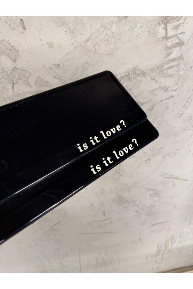 IS IT LOVE POLİKARBON PLAKALIK PİANO BLACK
