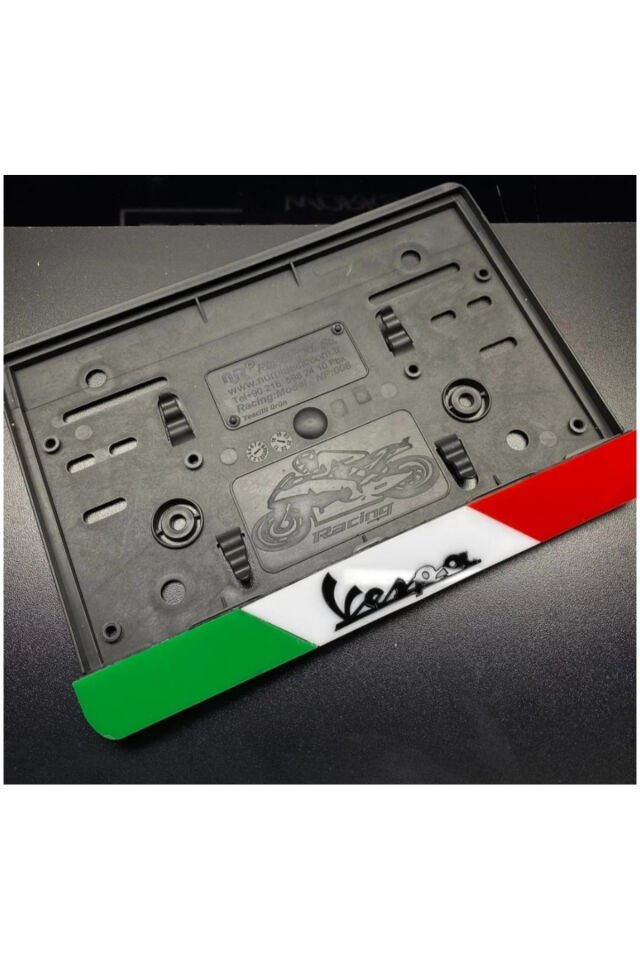 İtalyan Bayraklı Vespa Takmatik Pleksi Plakalık