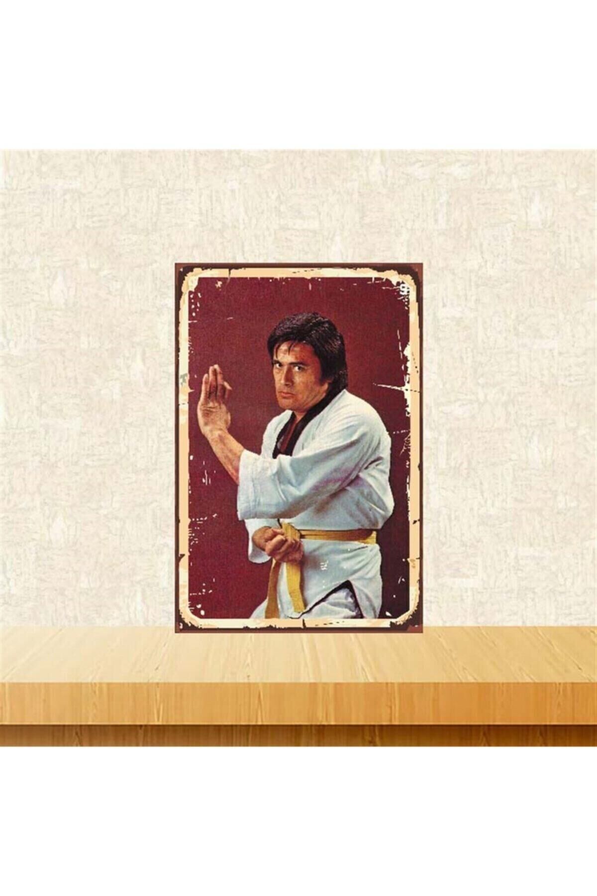 Cüneyt Arkın Retro Ahşap Poster 20x30 cm