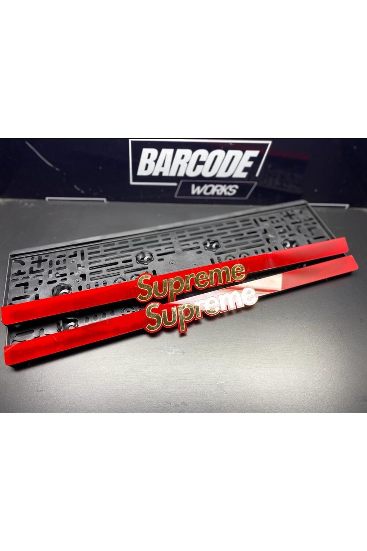 SUPREME TAKMATİK PLEKSİ PLAKALIK