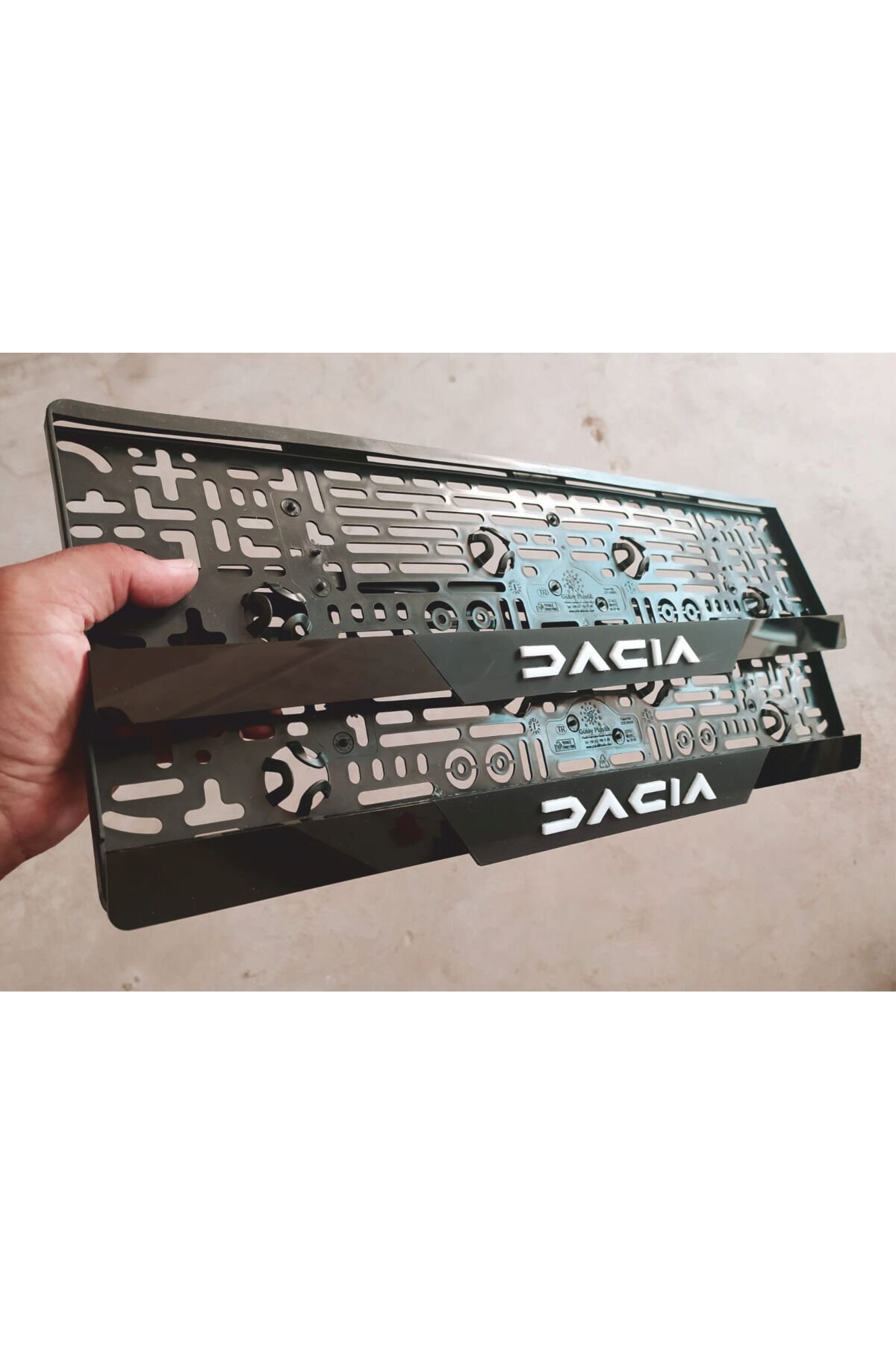 Dacıa Takmatik Mat Pleksi Plakalık 2 Adet Ön Arka Takım 3D Kabartmalı
