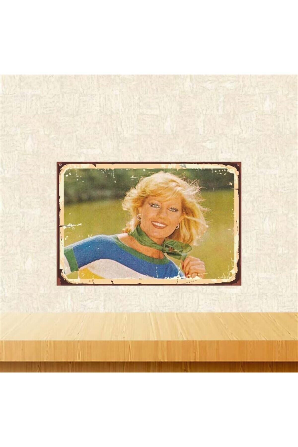 Emel Sayın Retro Ahşap Poster 20x30 cm Tkfx3932