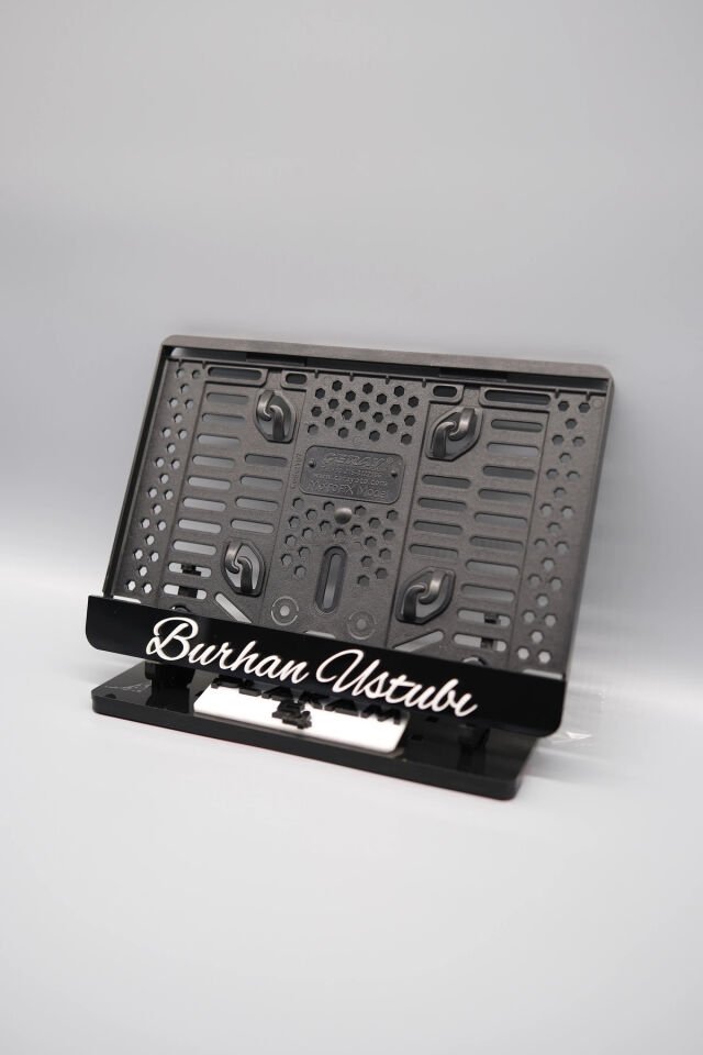 İNCE EL YAZI FONTLU KİŞİYE ÖZEL İSİMLİ PLEKSİ MOTOR PLAKALIĞI