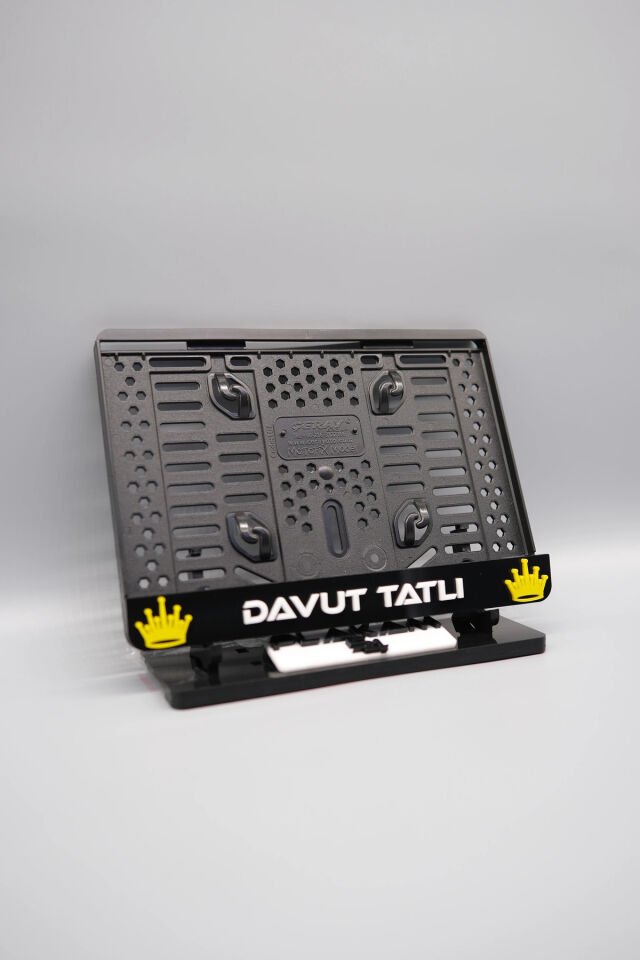 TAÇLI KİŞİYE ÖZEL İSİMLİ PLEKSİ MOTOR PLAKALIĞI