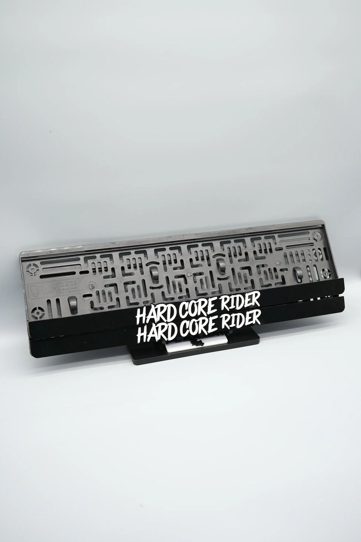 HARD CORE RIDER YAZILI 3D KABARTMALI PLEKSİ ARABA PLAKALIĞI
