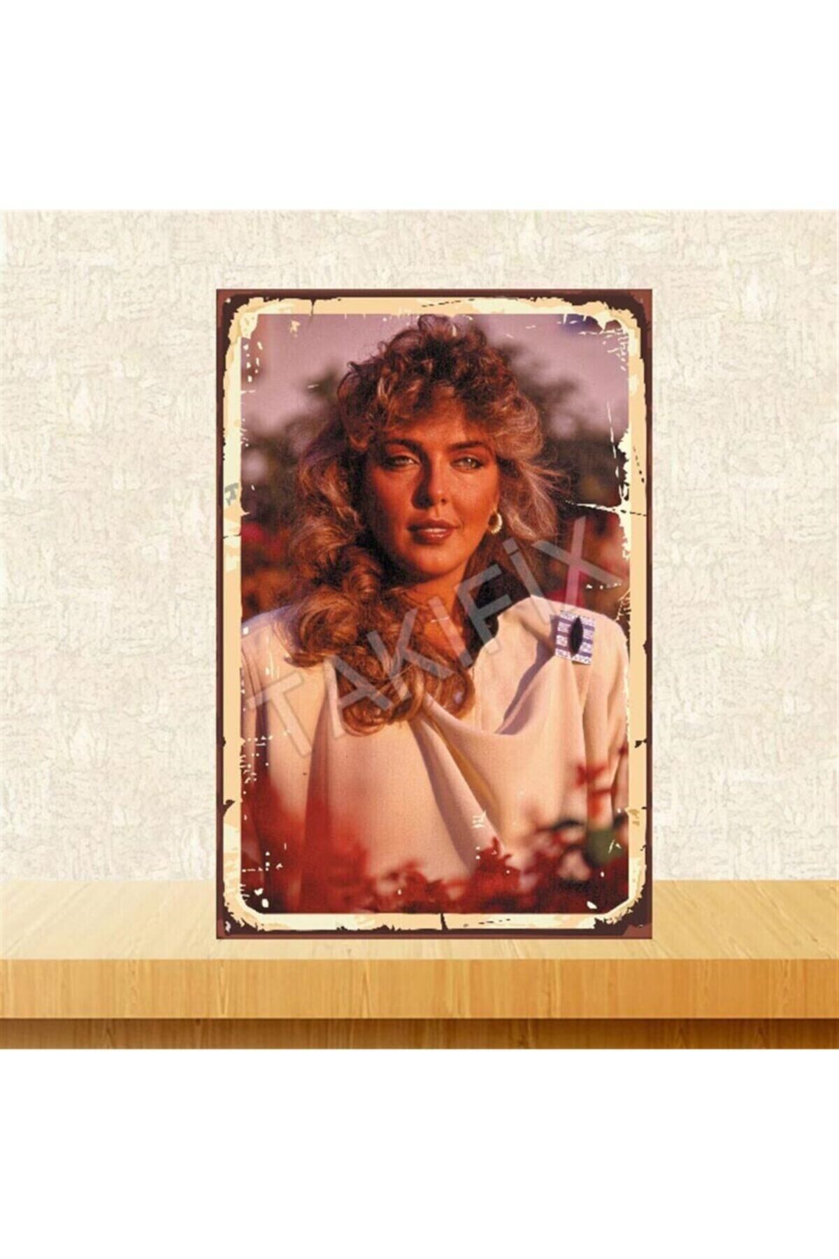 Ahu Tuğba Retro Ahşap Poster 20x30 cm Tkfx3890