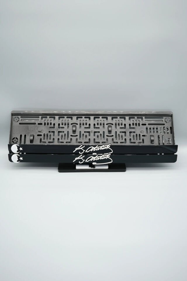 K.ATATÜRK BENZER İMZALI AY YILIDIZ 3D KABARTMALI PLEKSİ ARABA PLAKALIĞI