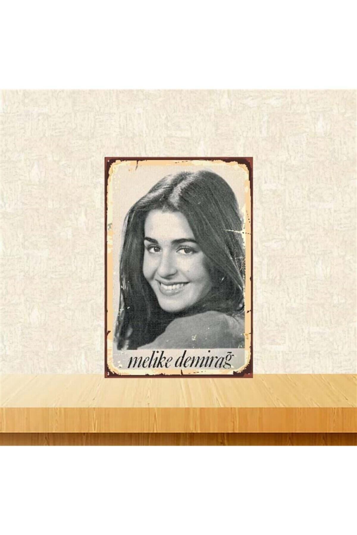 Melike Demirağ Retro Ahşap Poster 20-30 cm Tkfx3856