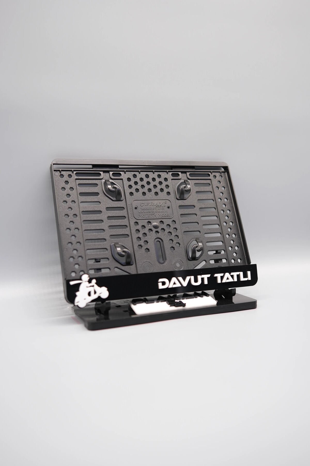 SCOOTER MODEL KİŞİYE ÖZEL İSİMLİ PLEKSİ MOTOR PLAKALIĞI