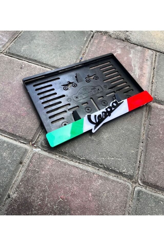 1.KALİTE KABARTMALI İTALY VESPA MOTOR PLEKSİ PLAKALIK ( RELAX GARAGE )