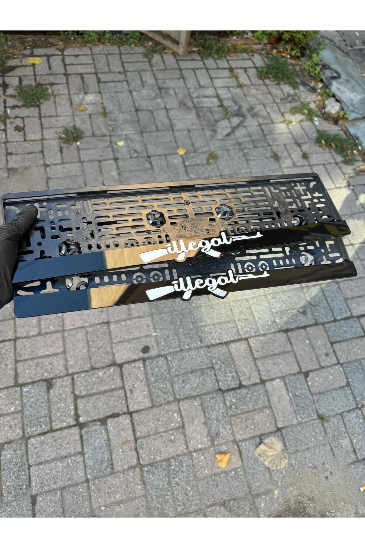 Araba Pleksi Plakalık