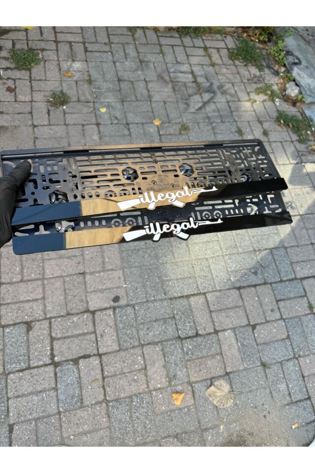 Araba Pleksi Plakalık