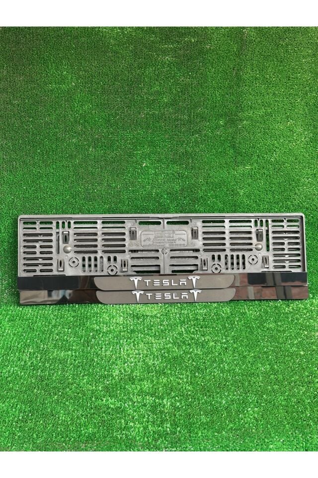 Pleksi Otomobil Plakalık Ahenk Model Tesla Logolu