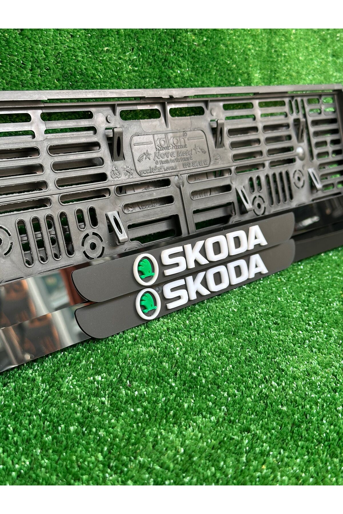 Pleksi Otomobil Plakalık Ahenk Model Skoda Logolu
