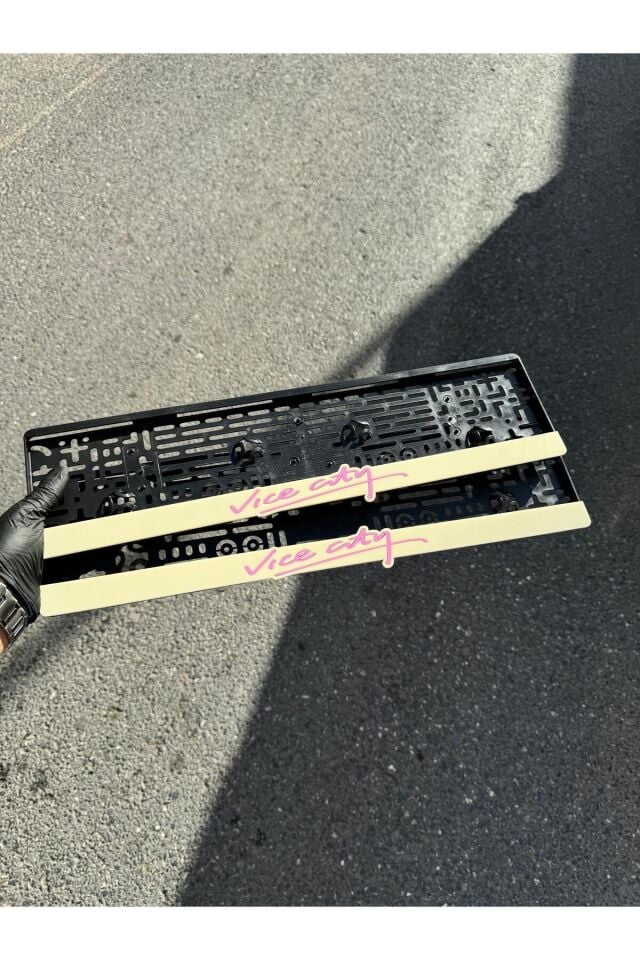 Araba  Pleksi Plakalık