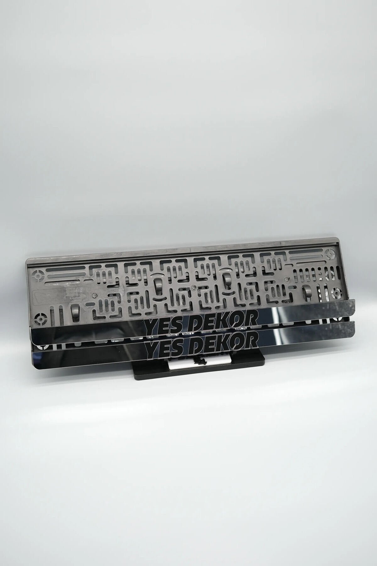 YES DEKOR GÜMÜŞ PLEKSİ ARABA PLAKALIĞI