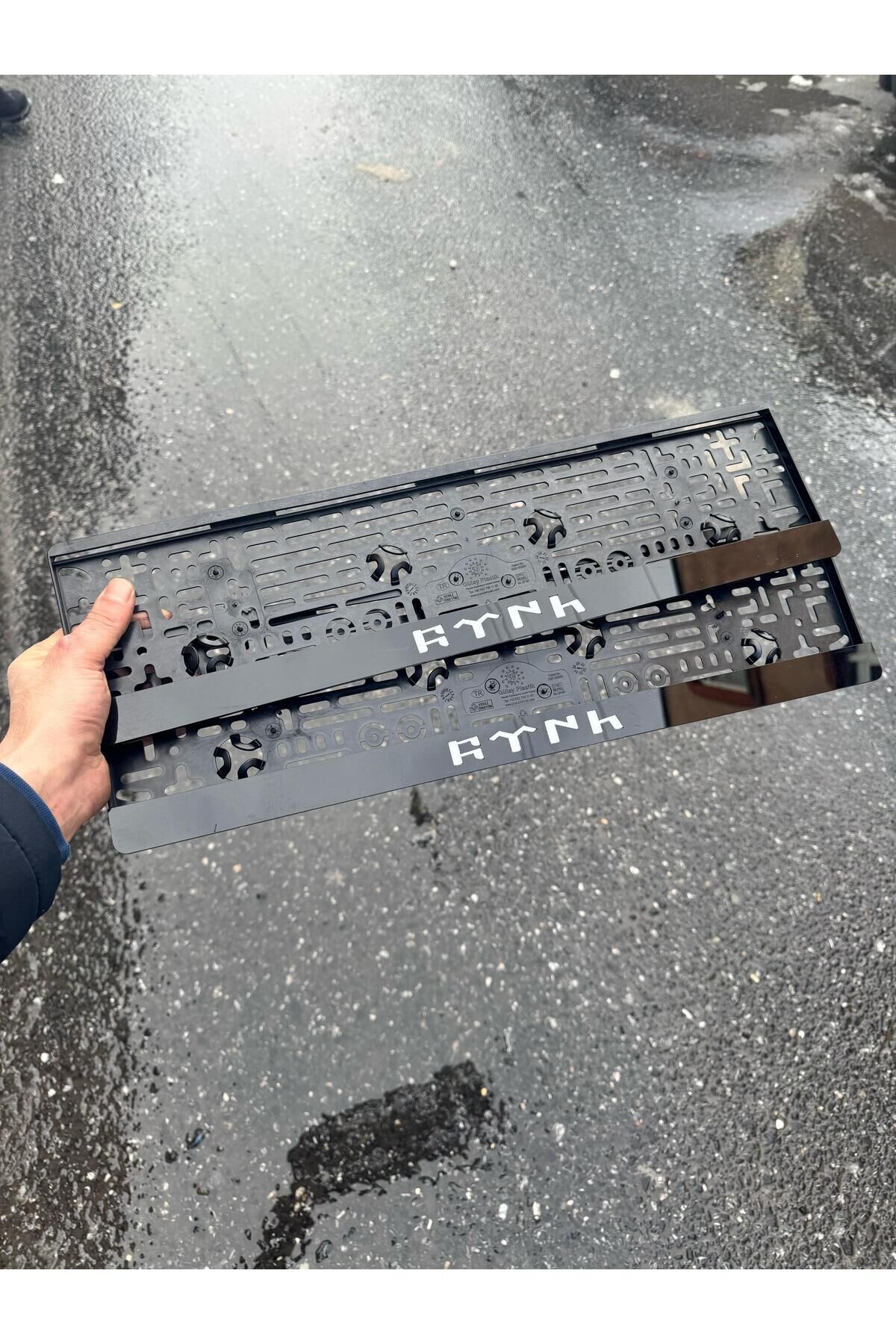 Araba Pleksi Plakalık