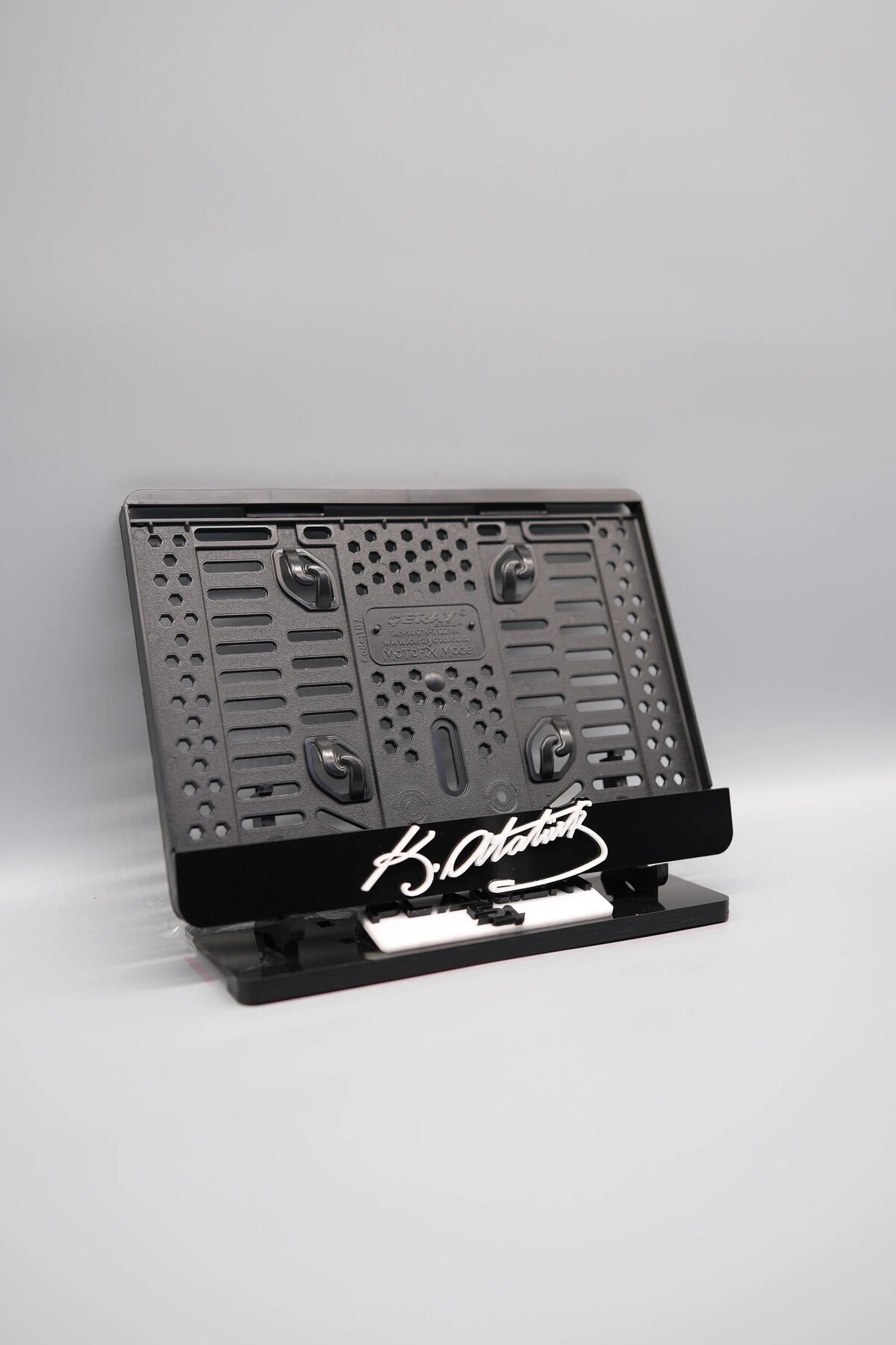 K. ATATÜRK İMZA BENZER 3D KABARTMALI PLEKSİ MOTOR PLAKALIĞI