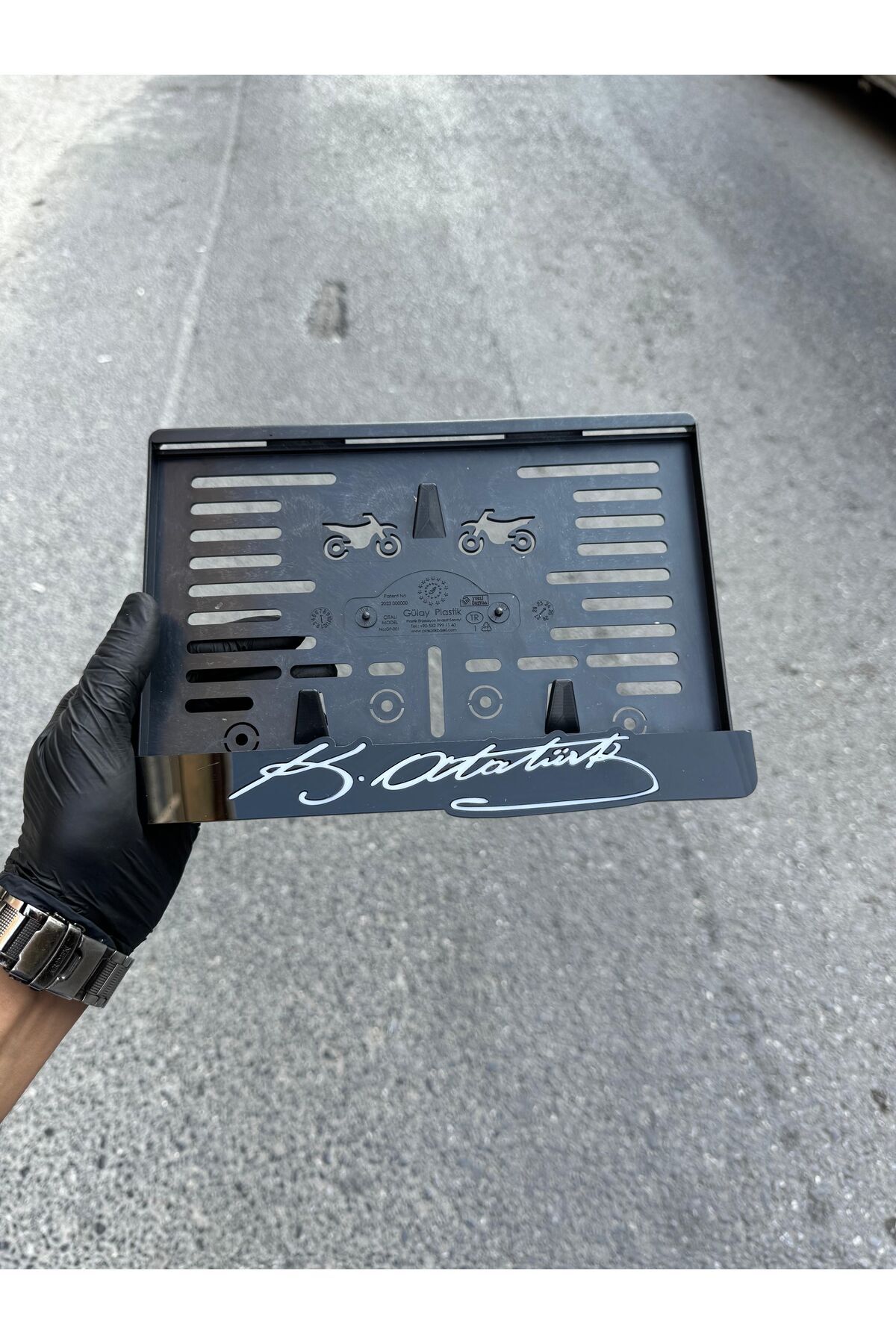 Motor Pleksi Plakalık