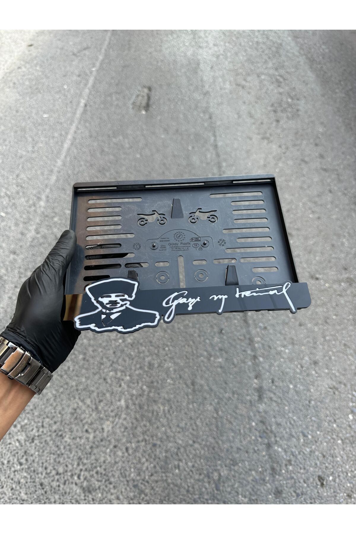 Motor Pleksi Plakalık