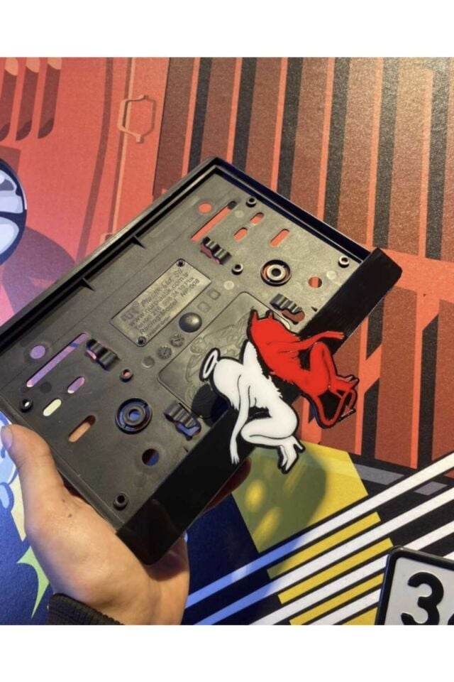 Melek Şeytan Motor Plakalık