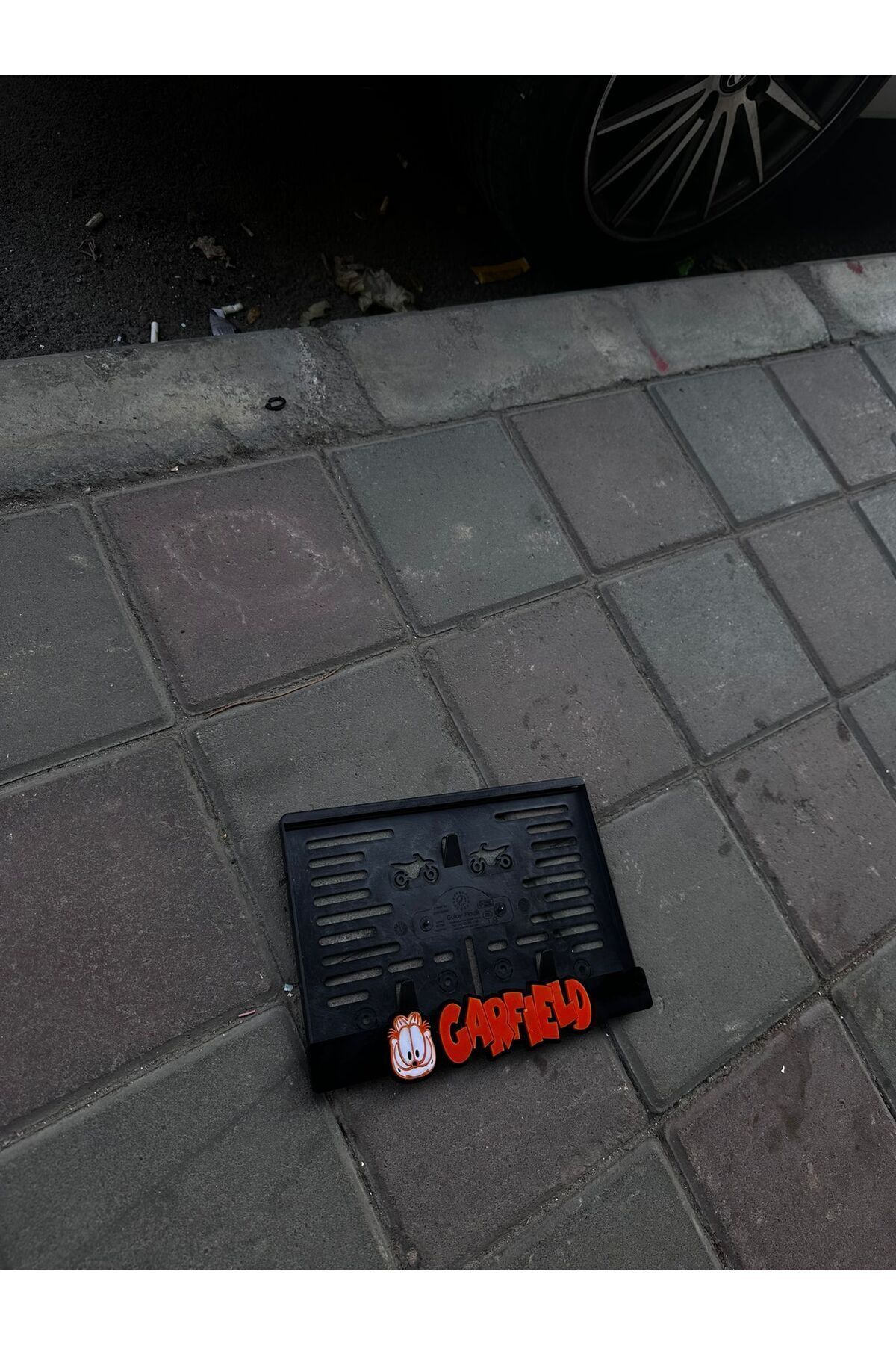 GARFIELD 1. KALİTE MOTOR pleksi plakalık