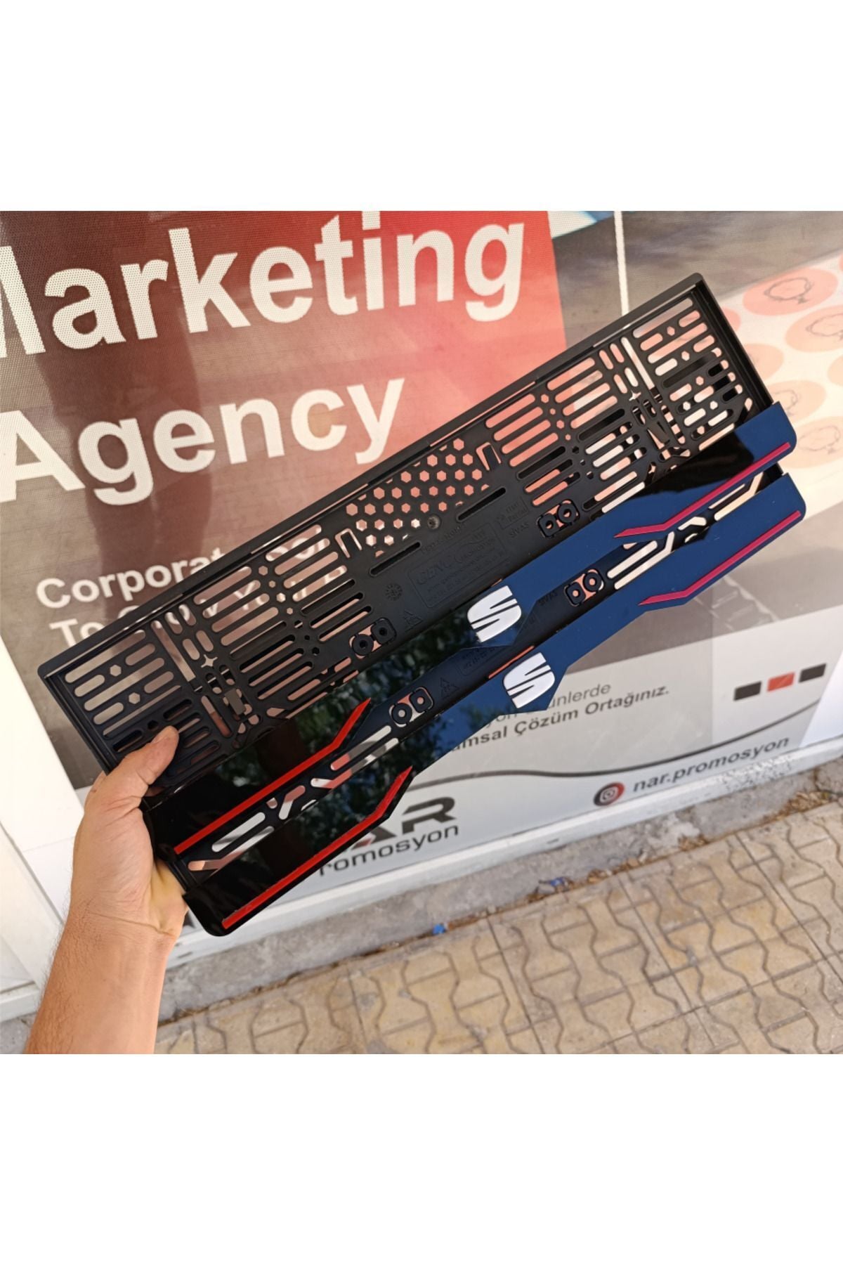 Seat- Seat Uyumlu  Logolu Tüm Araçlarla Uyumlu Pleksi Plakalık 2 Adet 1 Takım