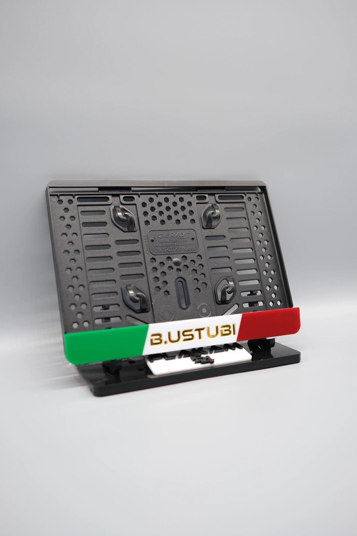 İTALYA TEMALI KİŞİYE ÖZEL GOLD İSİMLİ PLEKSİ MOTOR PLAKALIĞI