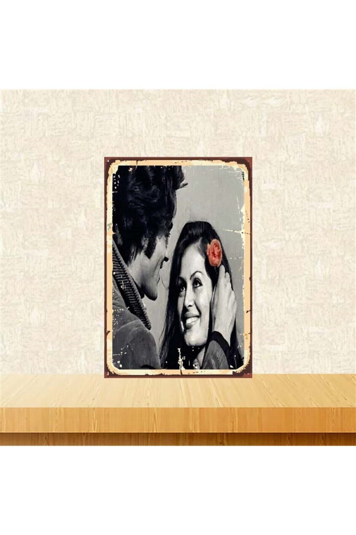 Türkan Şoray ve Kadir Inanır 20-30 cm Retro Ahşap Poster