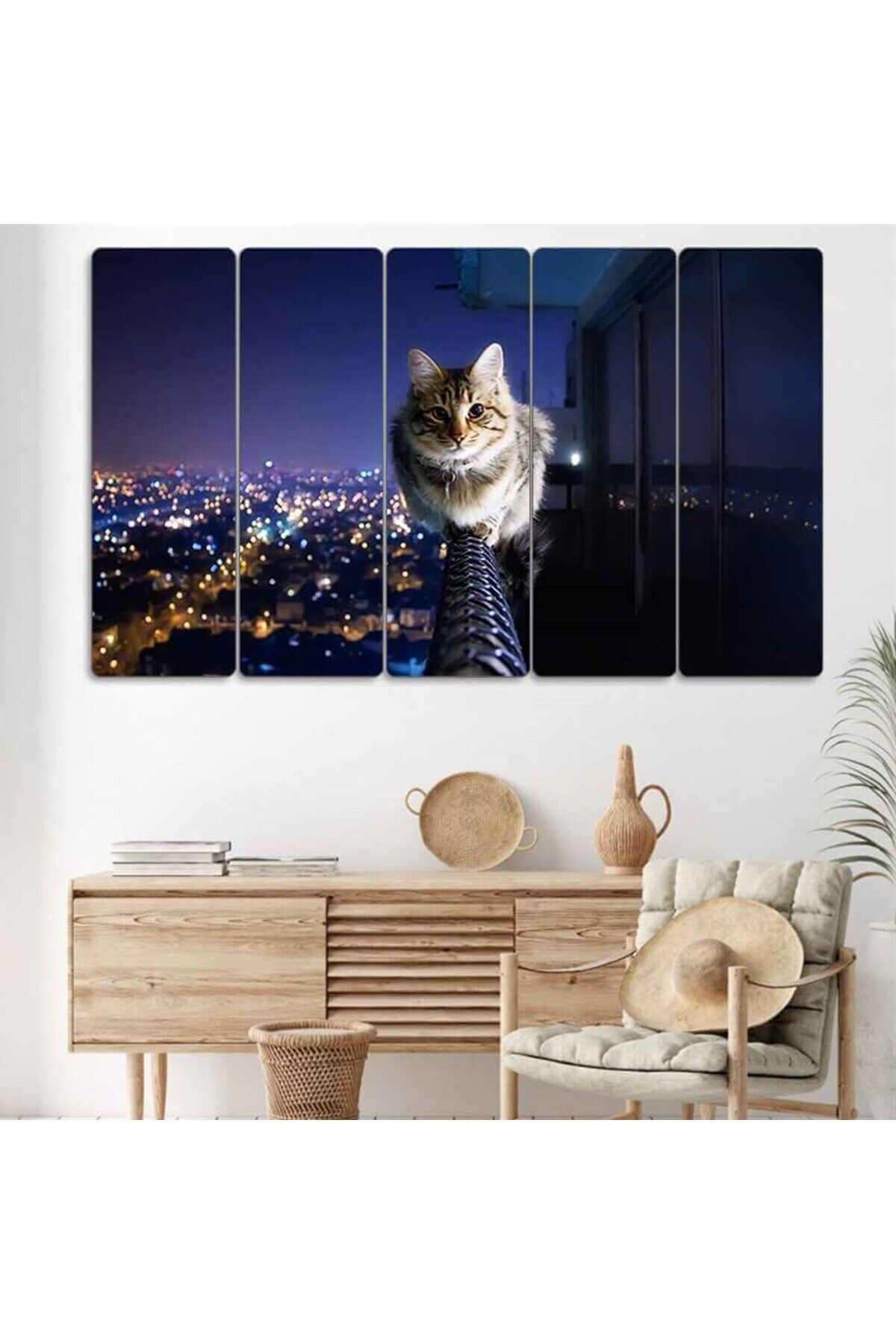 Yüksek Balkonda Duran Kedi - 5 Parçalı Tablo