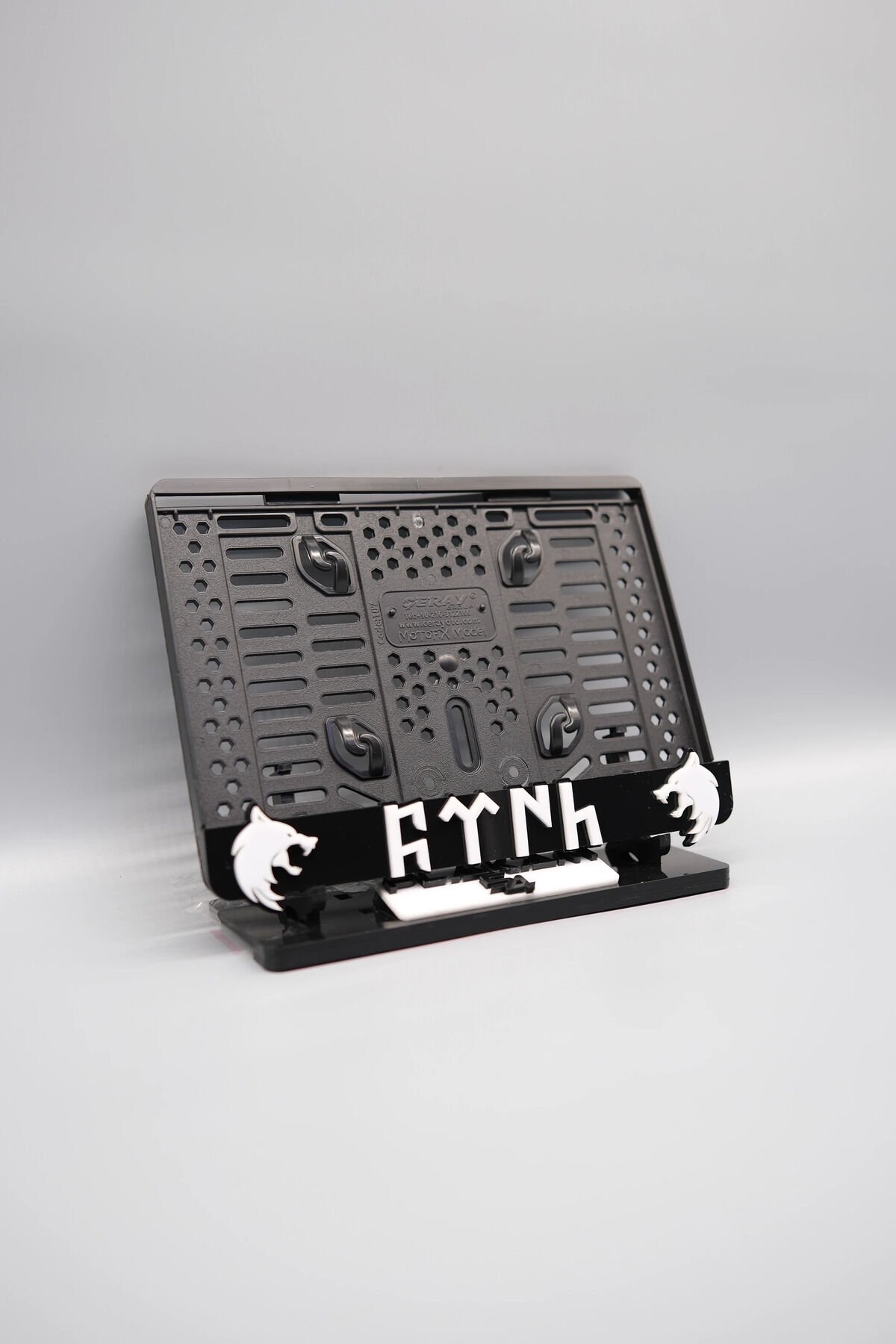 KURT GÖKTÜRKÇE TÜRK YAZILI 3D KABARTMALI PLEKSİ MOTOR PLAKALIĞI