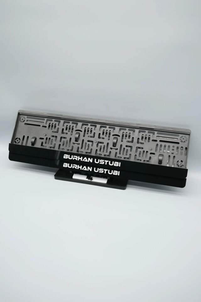 KİŞİYE ÖZEL İSİMLİ SİYAH PLEKSİ ARABA PLAKALIĞI